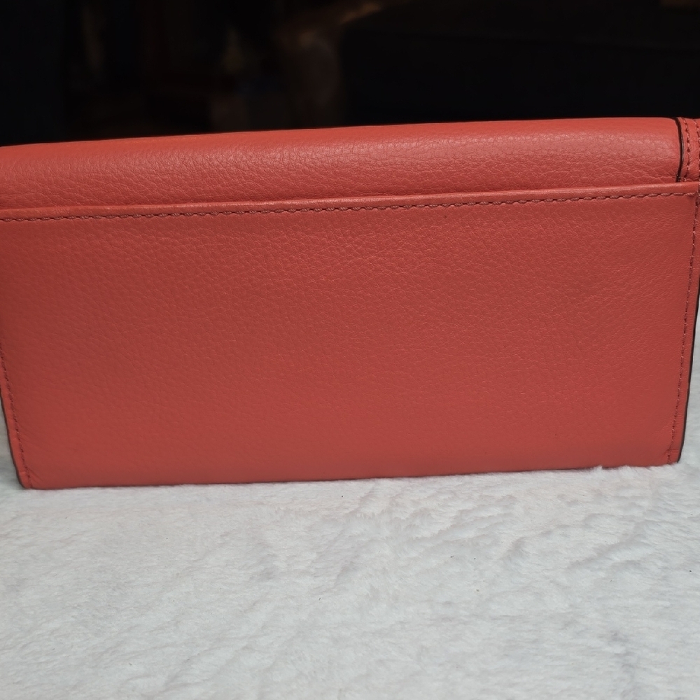 Coach Coral Leather Wallet - Picture 2 of 5